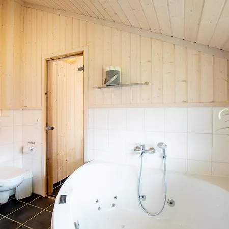 2 House B 45 Ferienhaus *