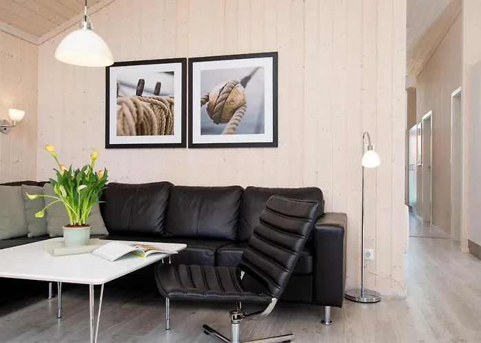 2 House B 45 Feriehus